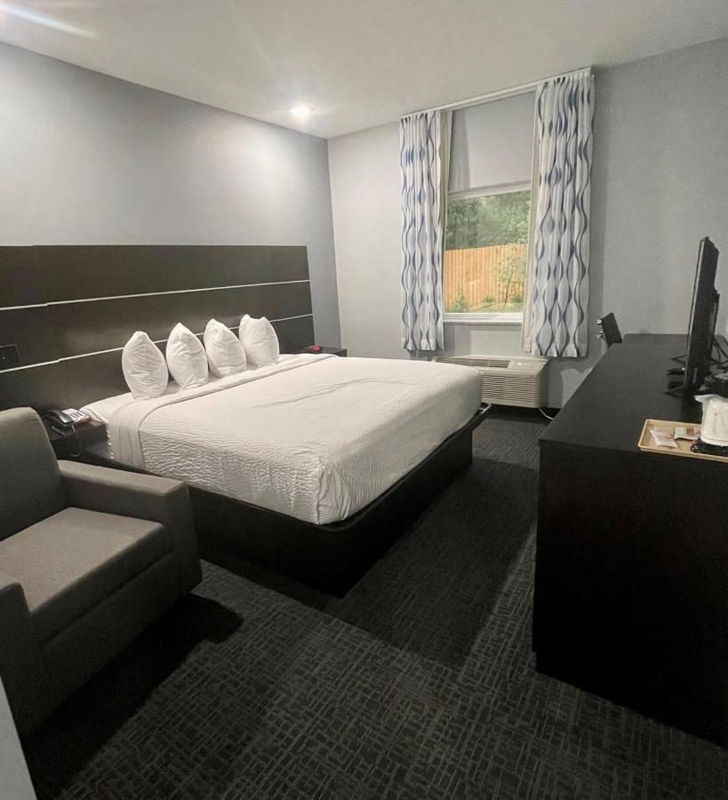 Days Inn By Wyndham Zachary La Εξωτερικό φωτογραφία